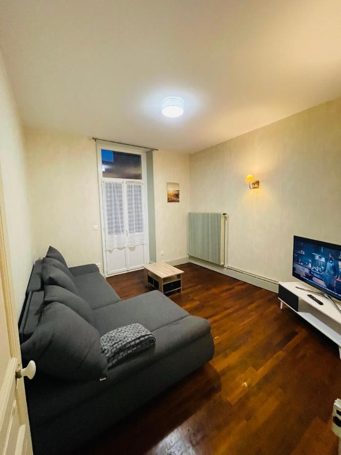Appartement proche de la ville et du parc du Truchet Saint-Claude Extérieur photo